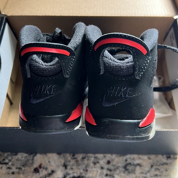 Toddler Jordan Retro 6 Infrared - 5C - Picture 3 of 5